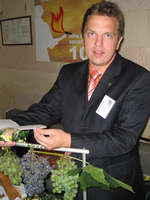 С.Ю. Соболев - автор книги "Выращивание винограда в беларуси"